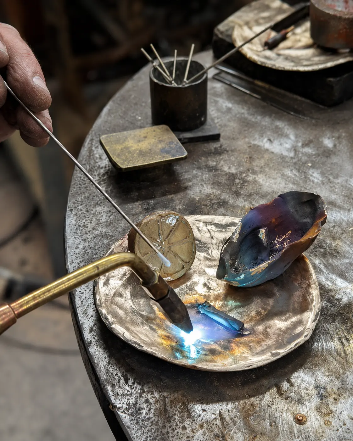 Soldering and finishing at the workbench