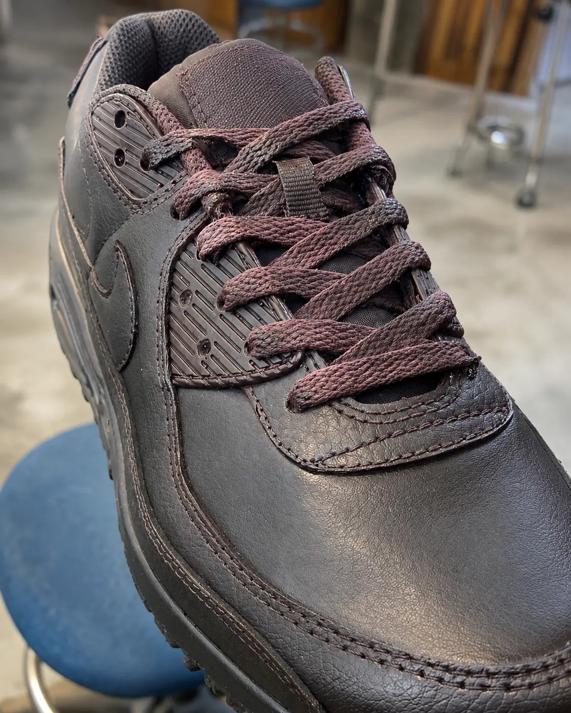 Detail of the lacing and upper